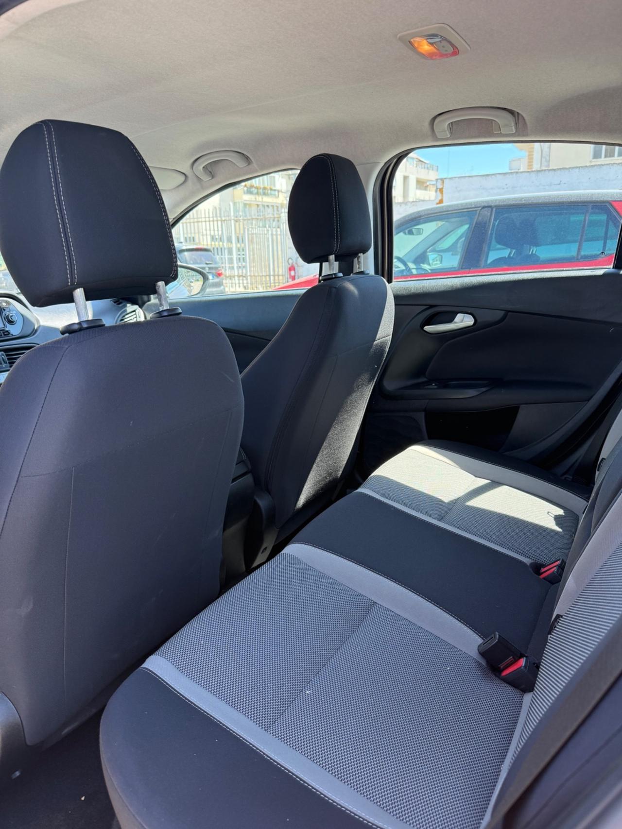 Fiat Tipo 1.6 Mjt 4 porte Lounge