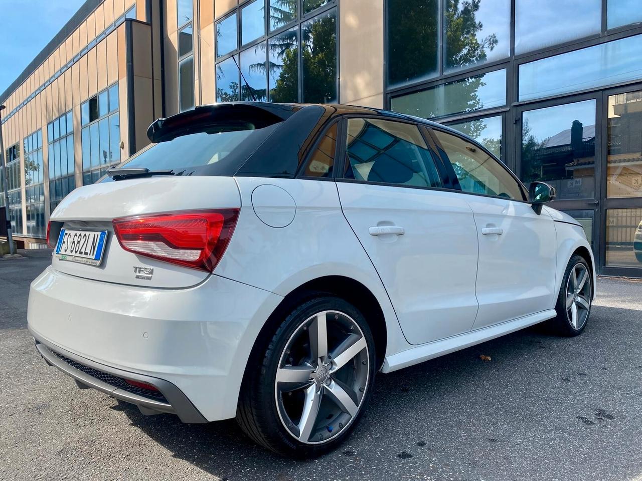 Audi A1 Sportback 1.0 tfsi ultra S LINE - PRONTA CONSEGNA
