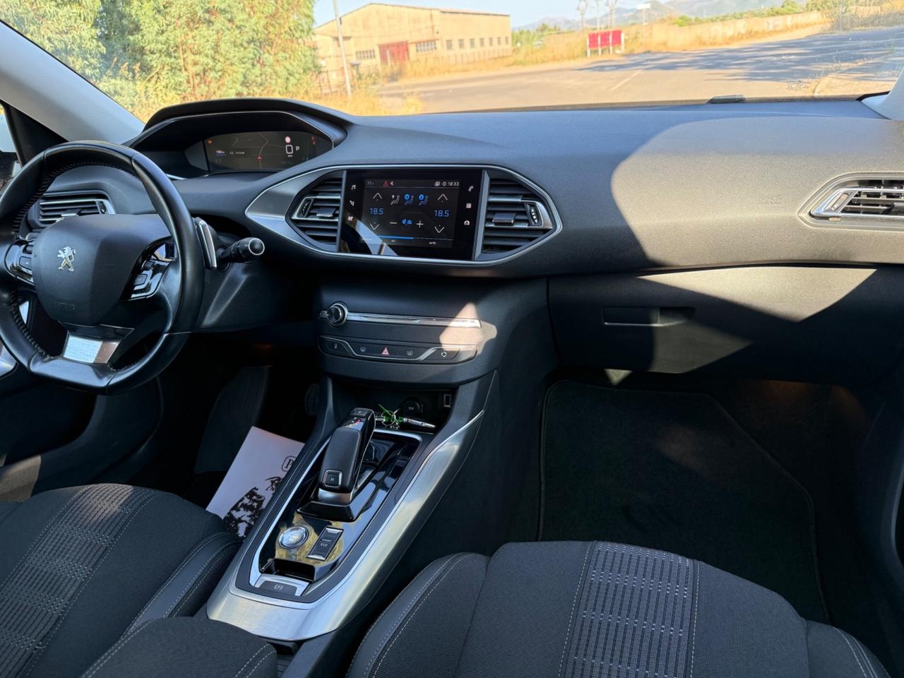 Peugeot 308 BlueHDi 130 S&S EAT8 SW Allure