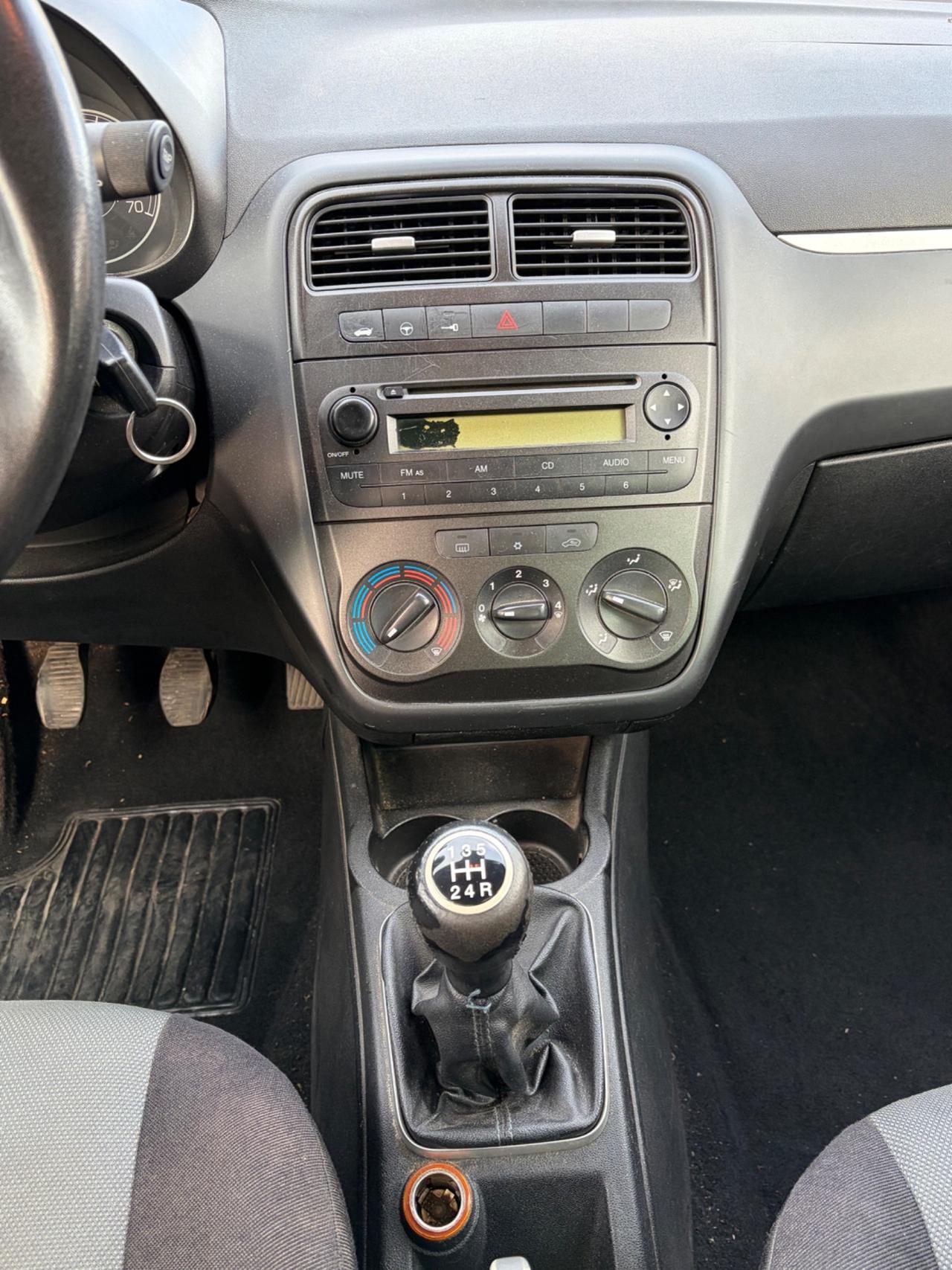 Fiat Grande Punto 1.3 MJT 75 CV 5 porte Dynamic