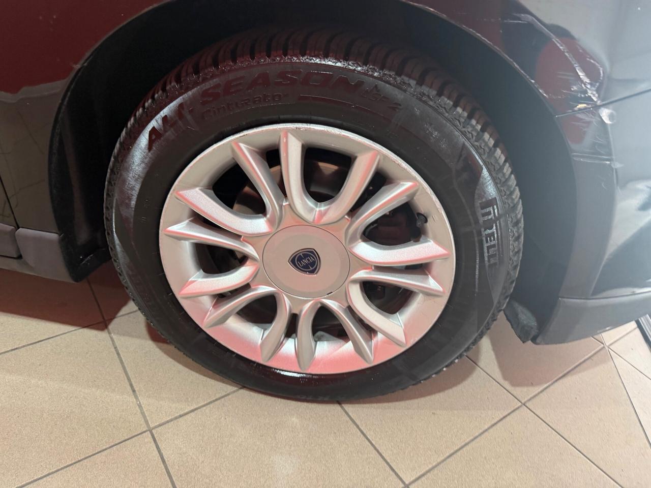 Lancia Delta 1.6 MJT DPF Gold