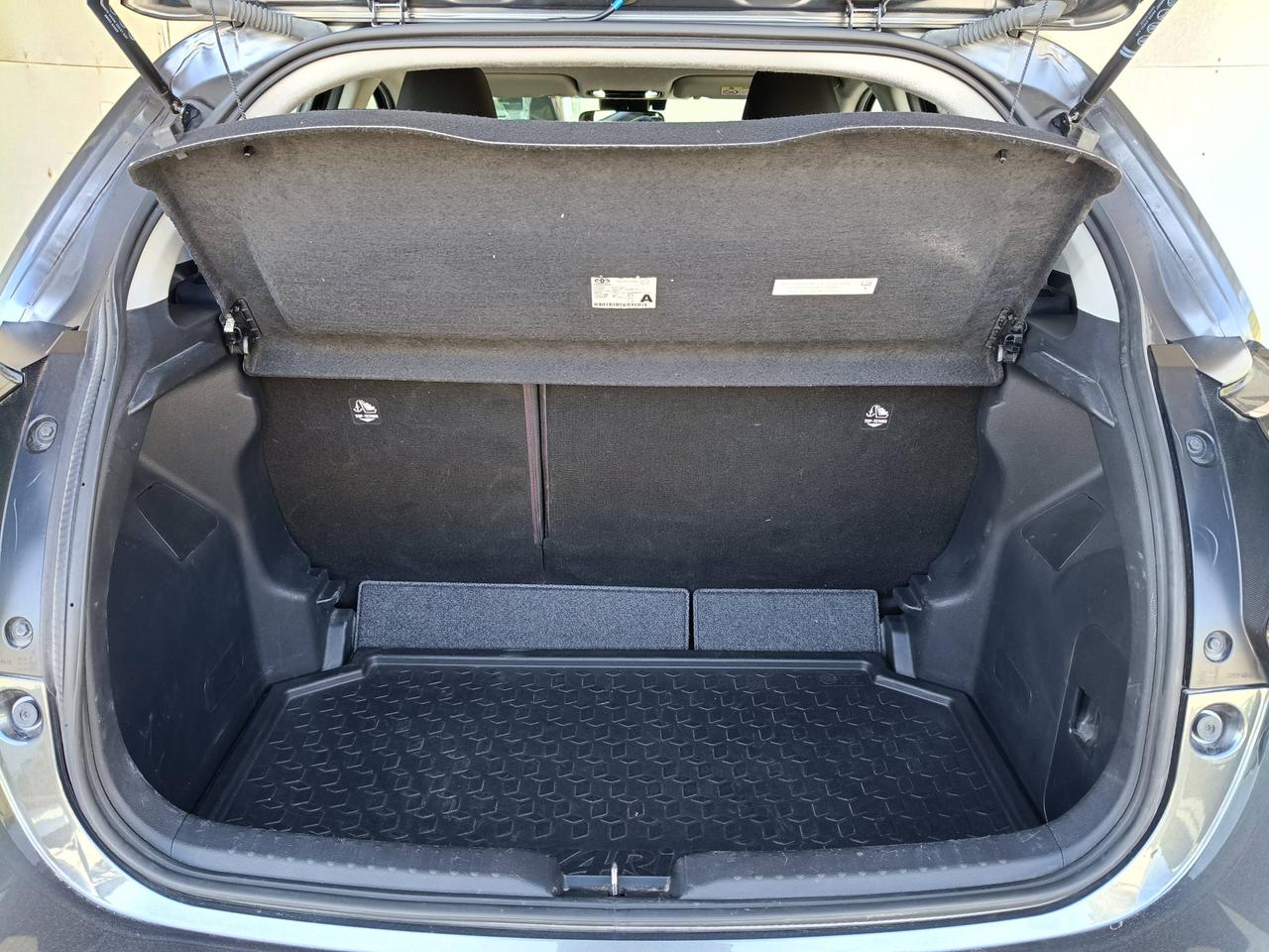 TOYOTA Yaris IV 2020 - Yaris 1.5h Trend