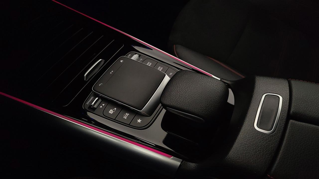 Mercedes-Benz GLA 250 e phev (eq-power) Premium auto