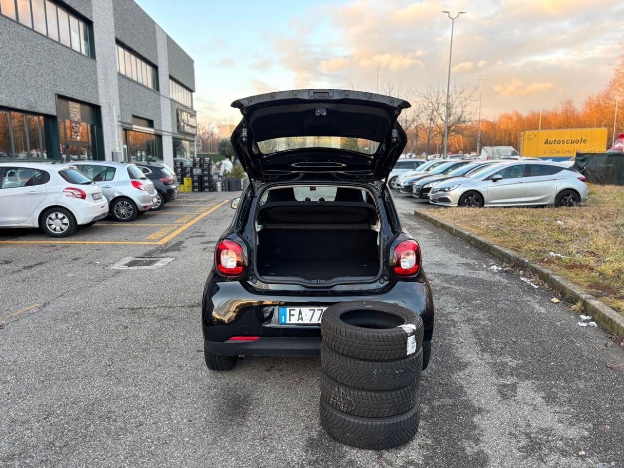 Smart ForFour 70 1.0 Prime*SOLO 70000KM*ADATTA A NEOPATENTI*NEL PREZZO 4 GOMME*CRUISE