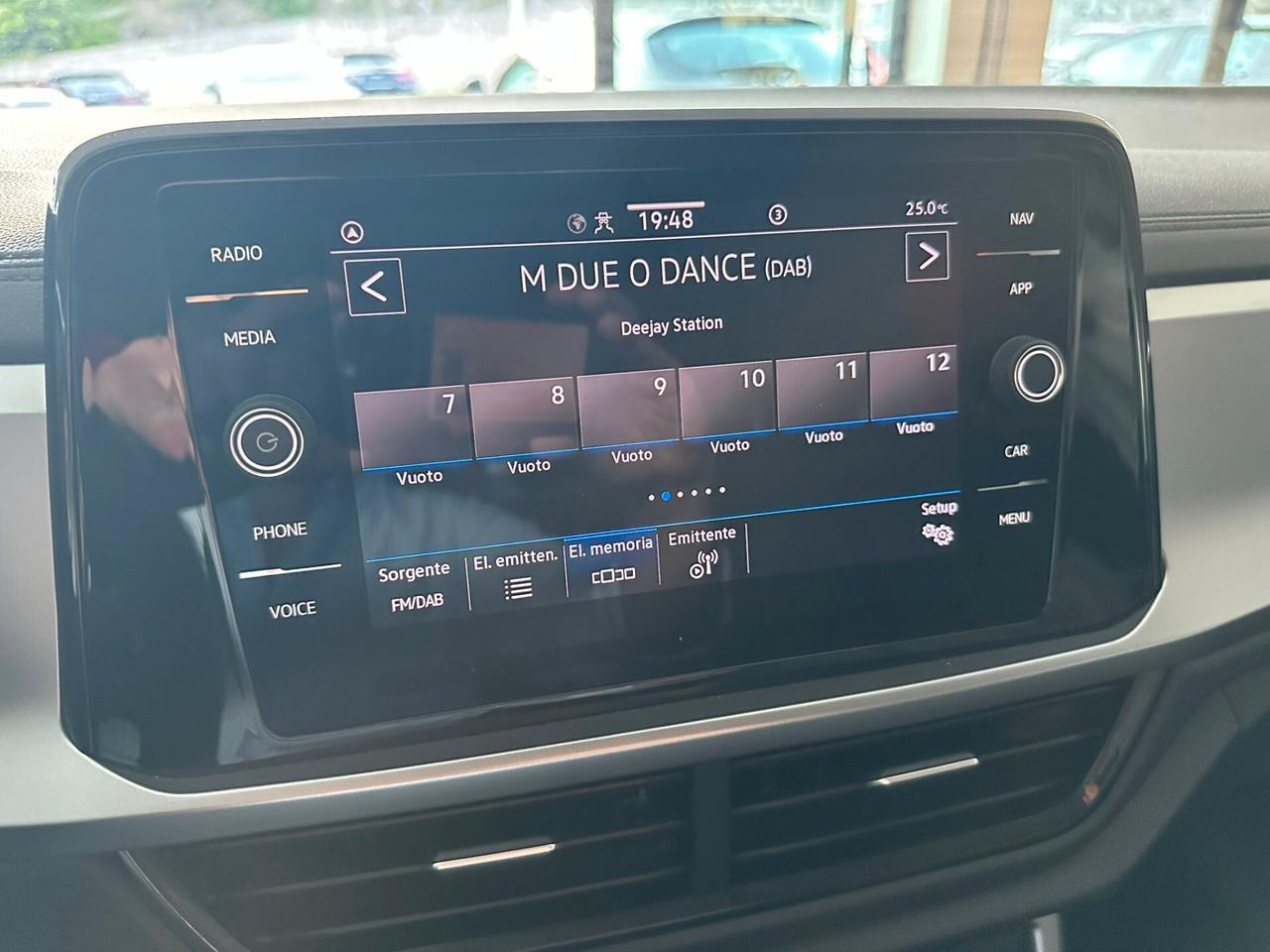 VOLKSWAGEN T-ROC 2.0TDI LIFE 116cv *COCKPIT*