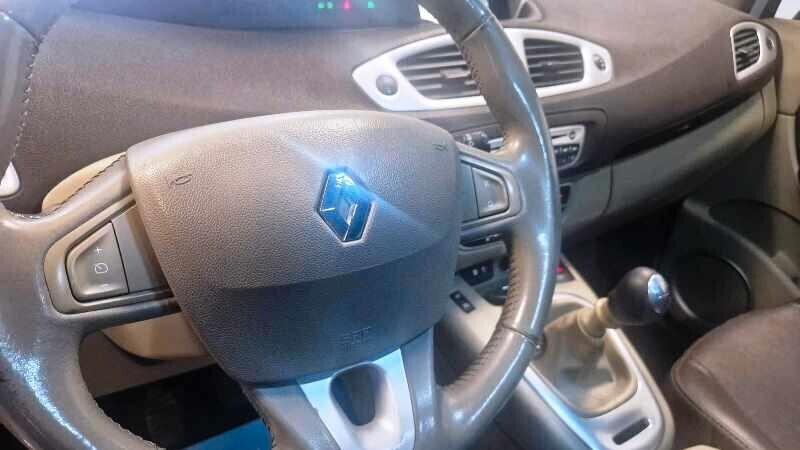 Renault Scénic X-Mod 1.5 dCi 110CV Luxe