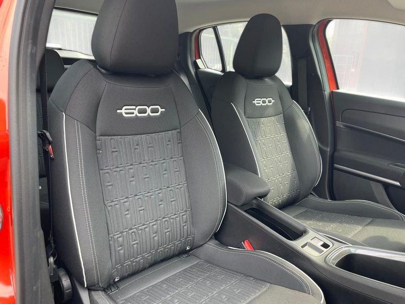 FIAT 600 1.2 Hybrid 110cv Icon
