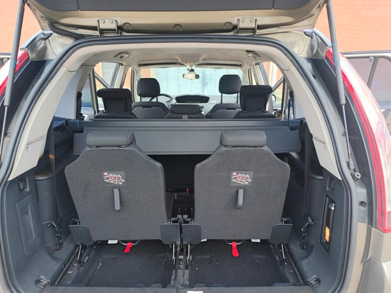 Citroen C4 2008---1.6 Diesel 7 Posti