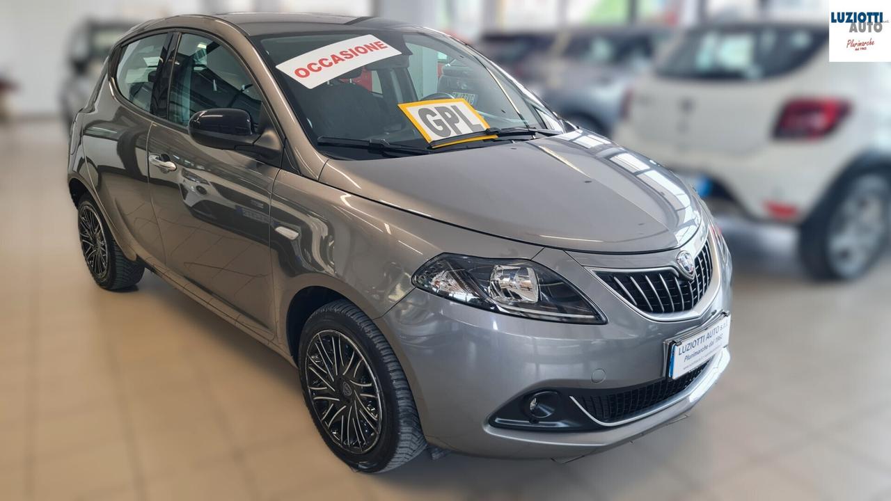Lancia Ypsilon 1.2 GPL GOLD