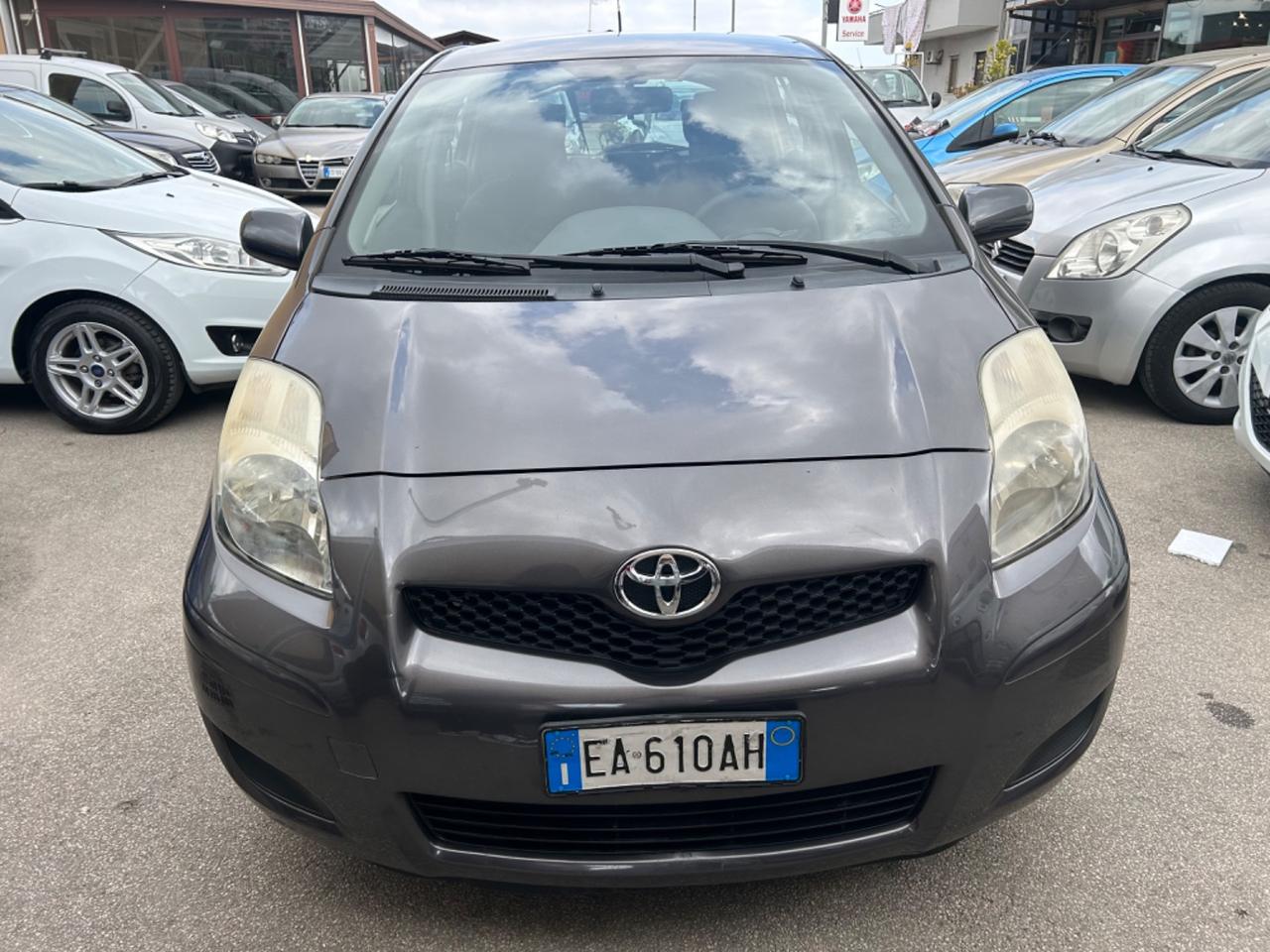 Toyota Yaris 1.0 5 porte