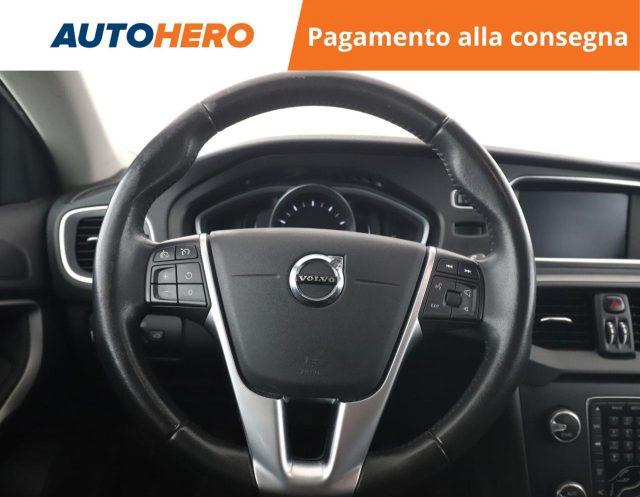 VOLVO V40 T2 Plus