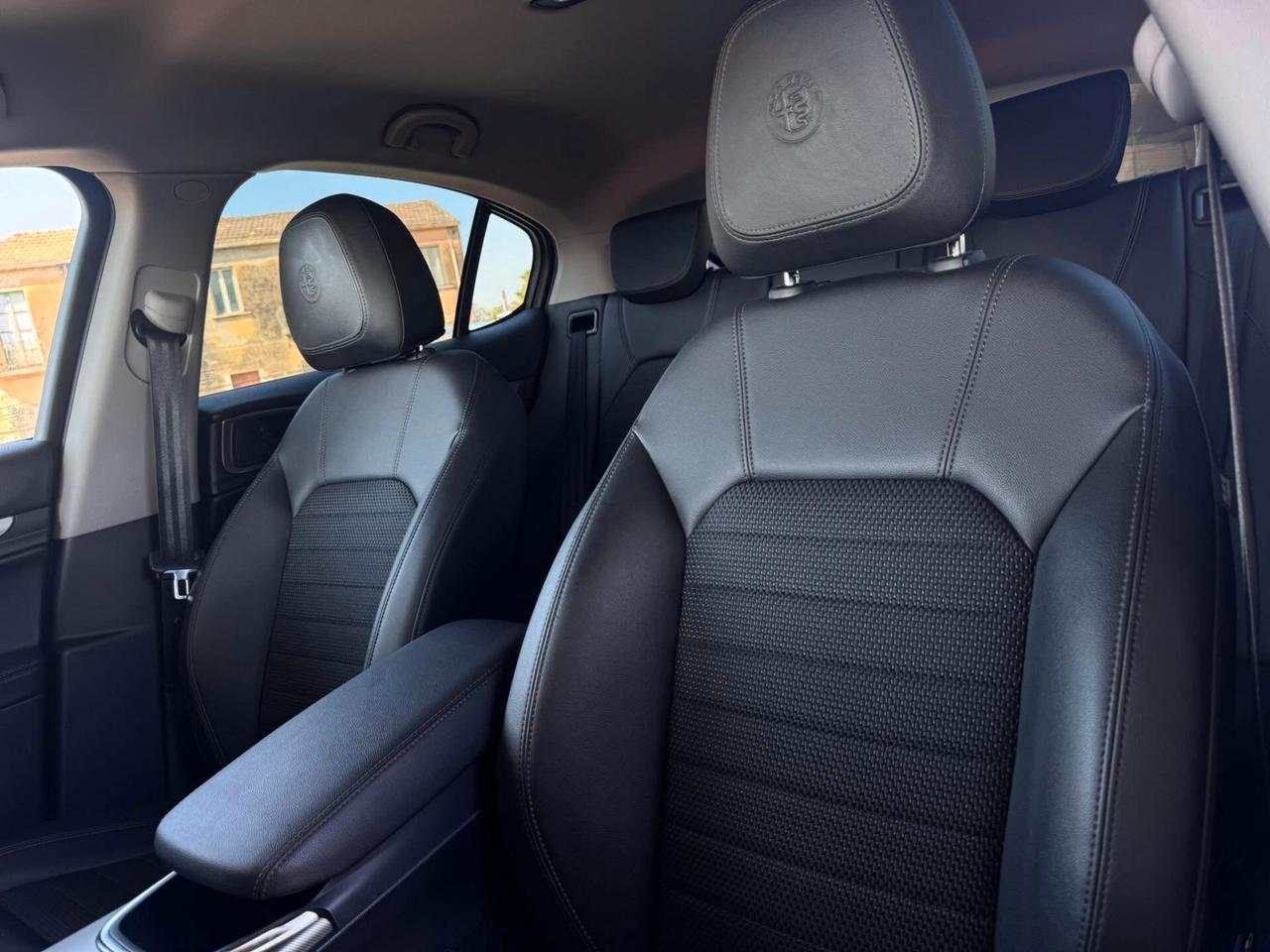 Alfa Romeo Stelvio 2.2 Turbodiesel 190 CV AT8 Q4 Sprint