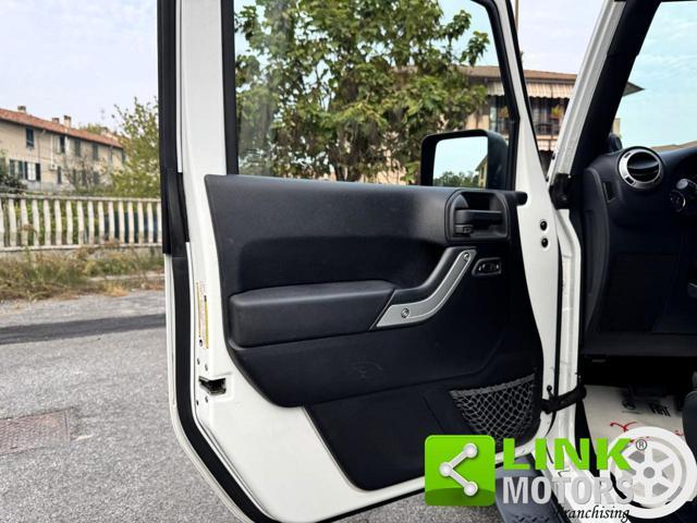 JEEP Wrangler 3p 2.8 crd Sahara auto