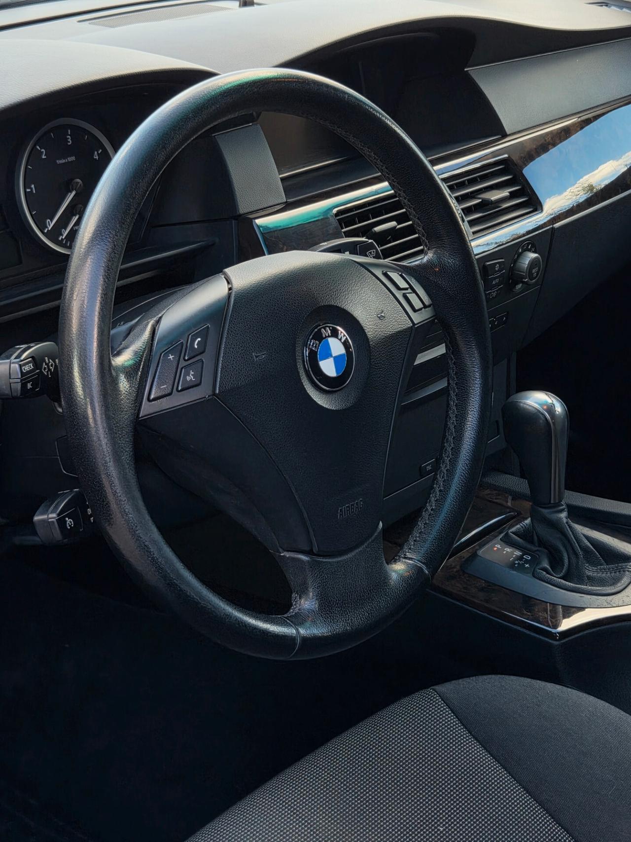 BMW 530d 3.0 218 CV Automatica – 2004 – Unipro