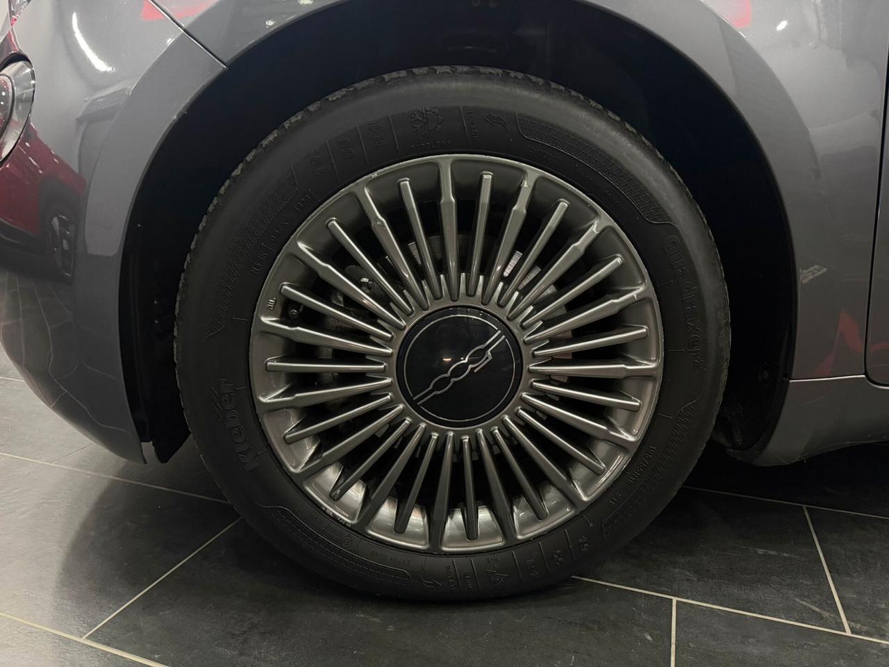 Fiat 500 500e Berlina 42 kWh Passion