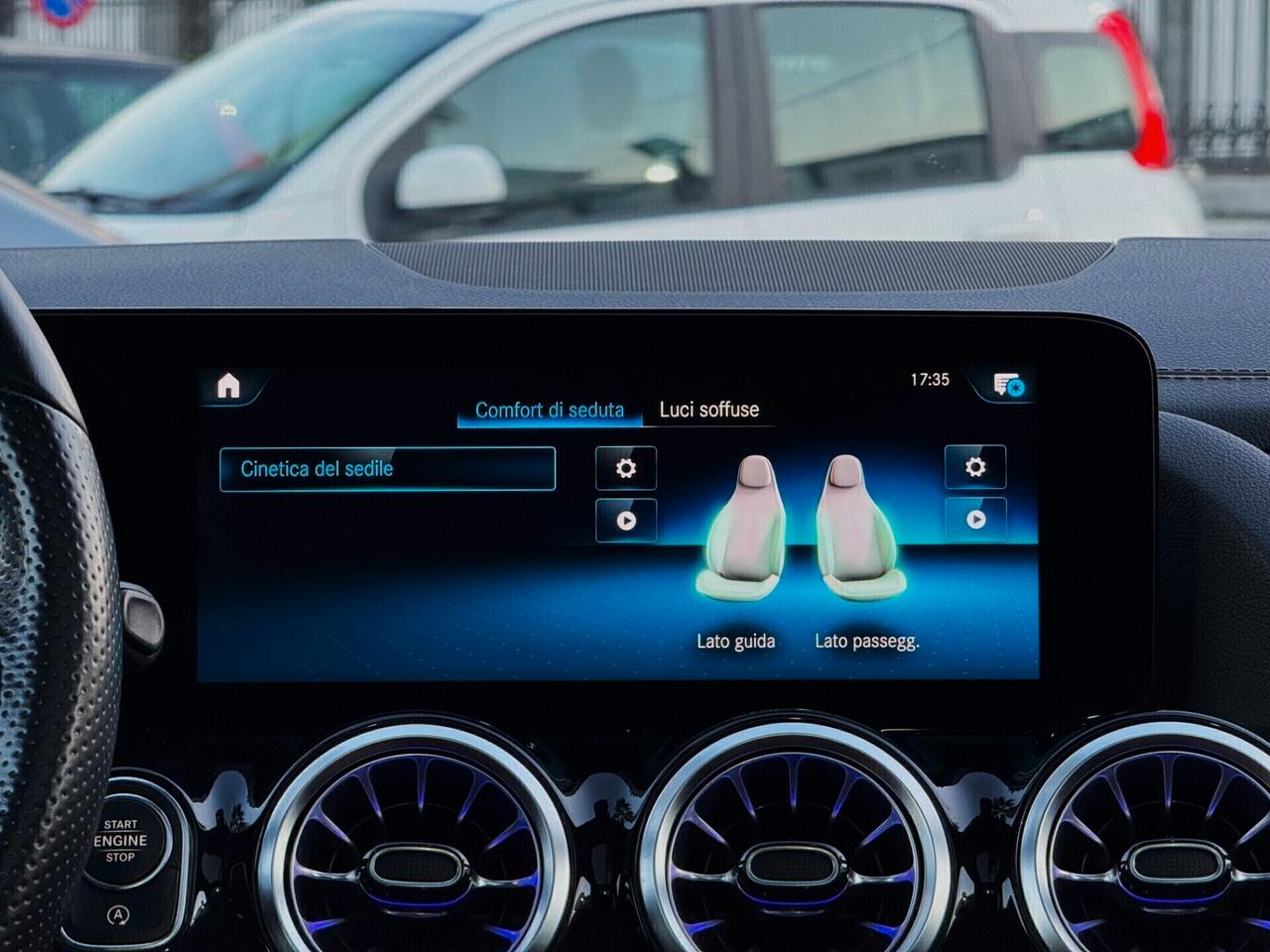 Mercedes-Benz GLA 200 d Premium Plus AMG TETTO