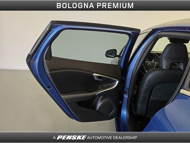 Volvo V40 T3 Geartronic R-design