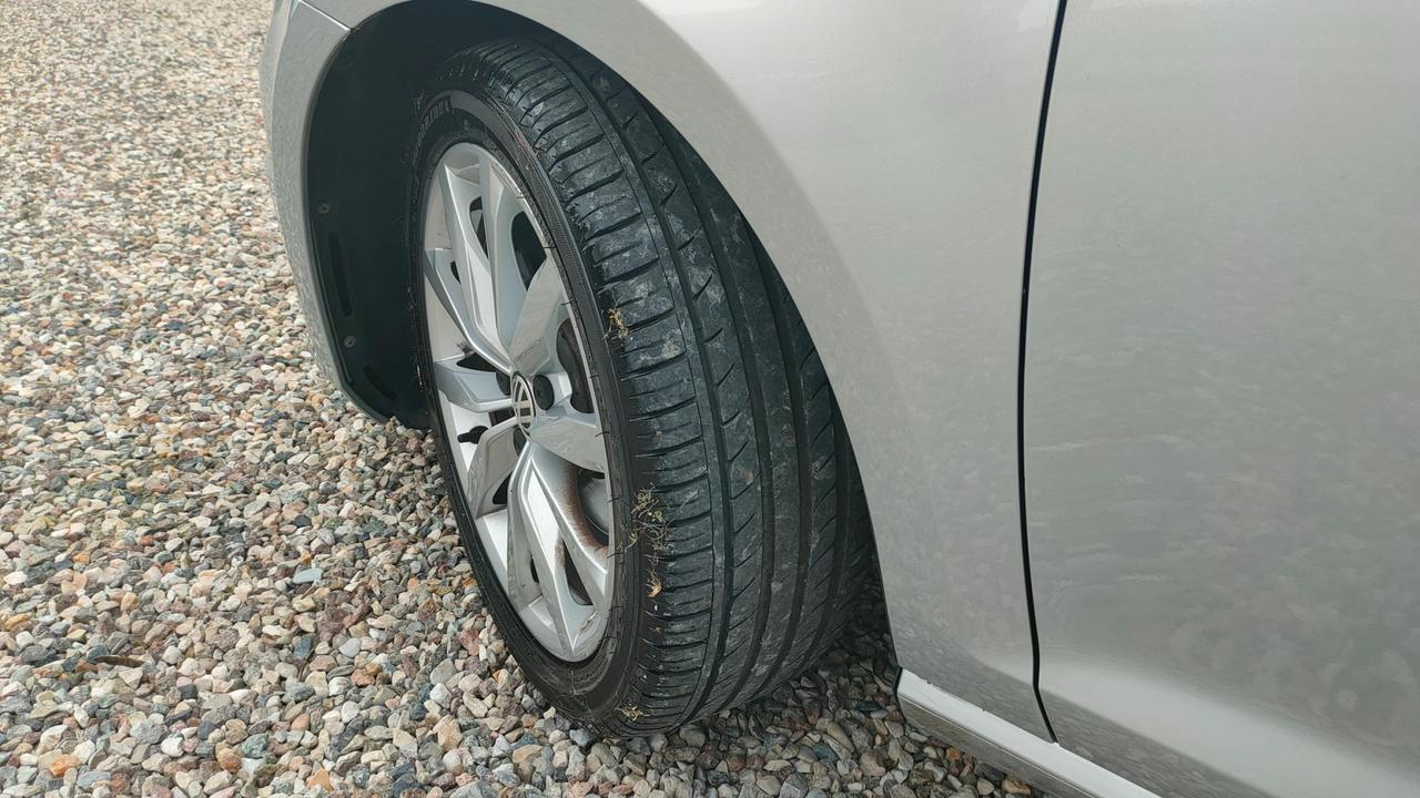 Volkswagen Golf 5 Porte Golf 5p 1.6 tdi Highline Executive (business) 110cv dsg