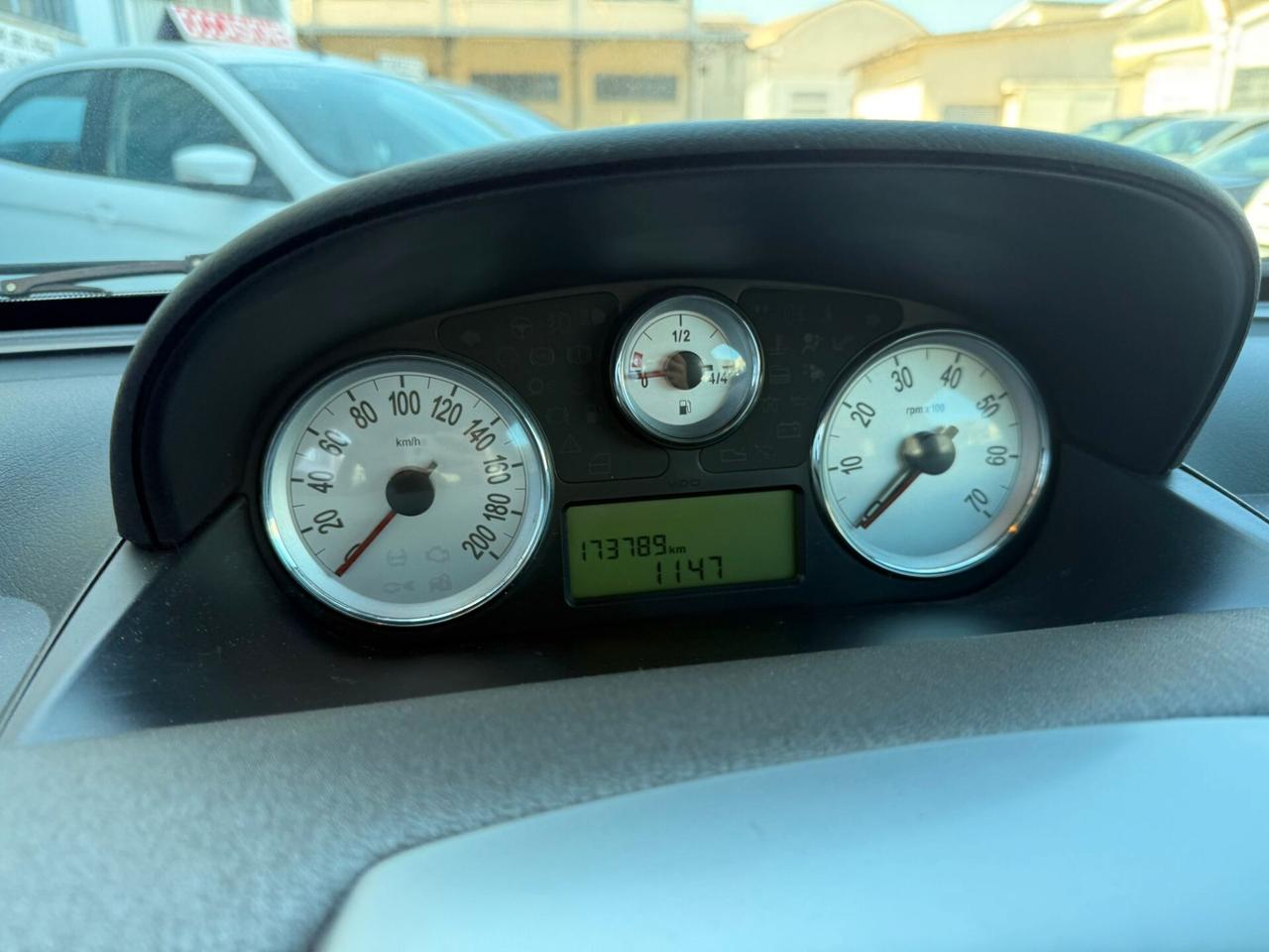 Lancia Ypsilon 1.3 MJT X NEOPATENTATI 2010