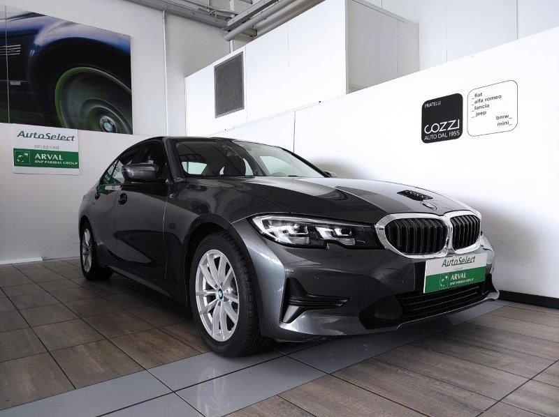 BMW Serie 3 (G20/21/80) 320d xDrive Business Advantage