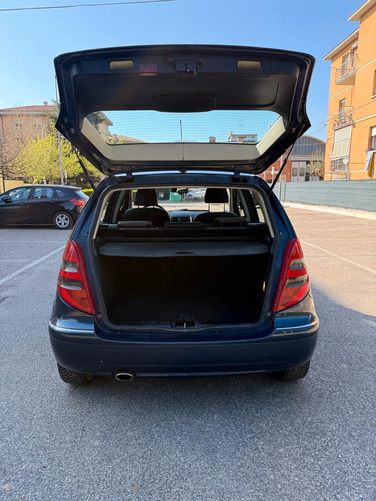 Mercedes-Benz A 160 CDI - NEOPATENTATI -