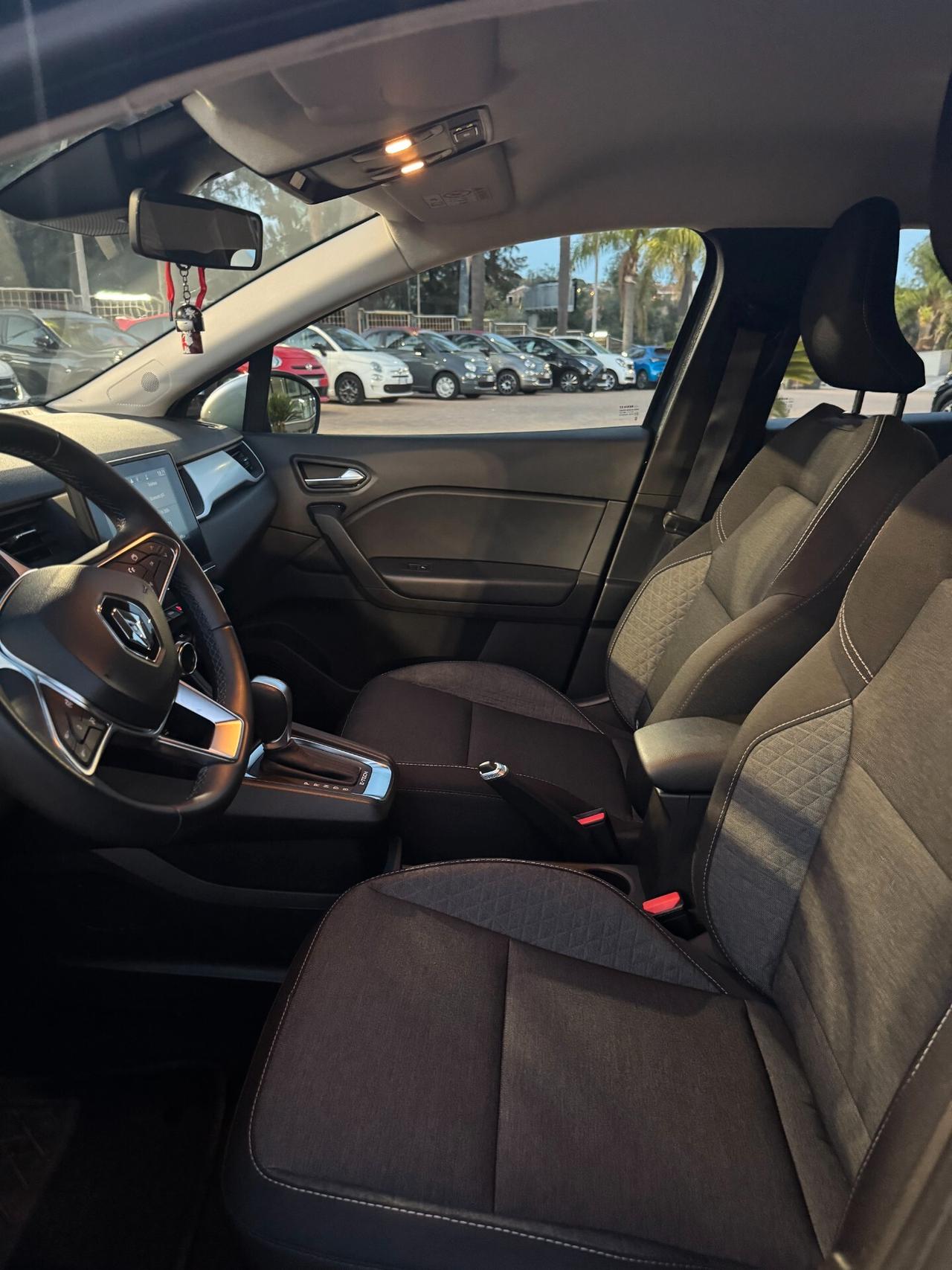 Renault Captur Full Hybrid E-Tech 145 CV Zen