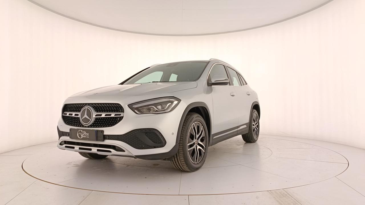 Mercedes-Benz GLA-H247 2020 - GLA 180 d Business auto