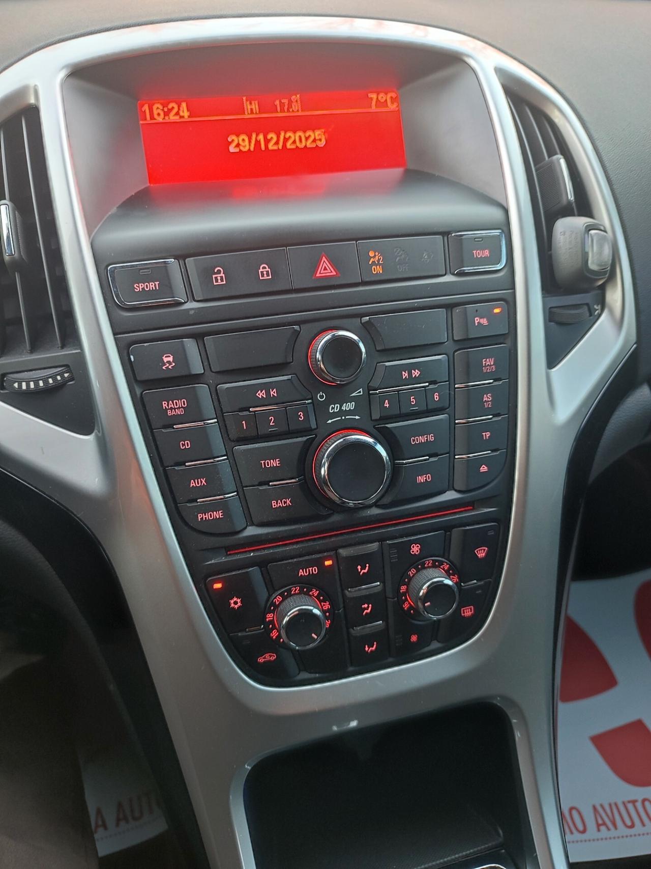 Opel Astra 1.6 Turbo 180CV Sports Tourer Cosmo S