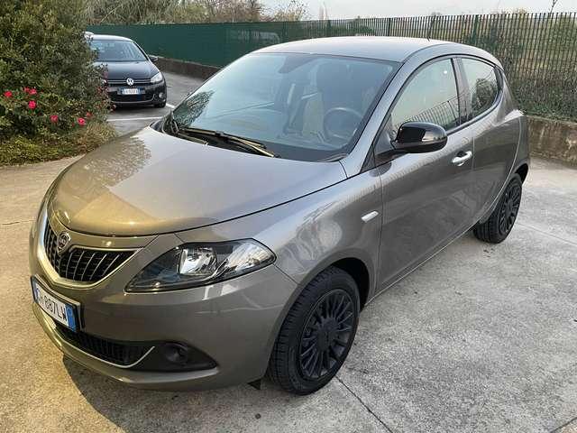 Lancia Ypsilon 1.0 FireFly 5p Hybrid Silver UNIPRO*NEOPATENTATI