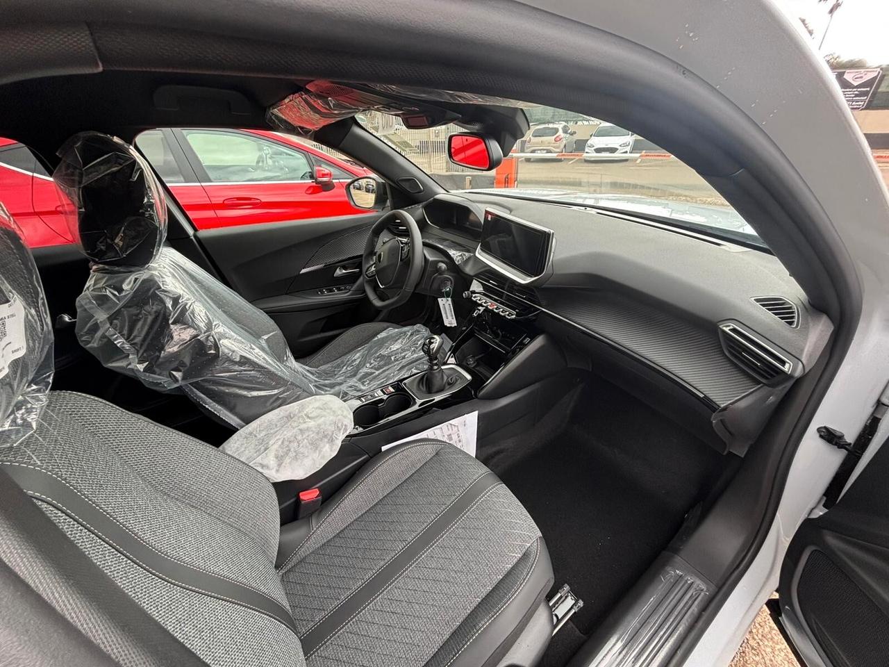 Peugeot 2008 1.2 PureTech Allure