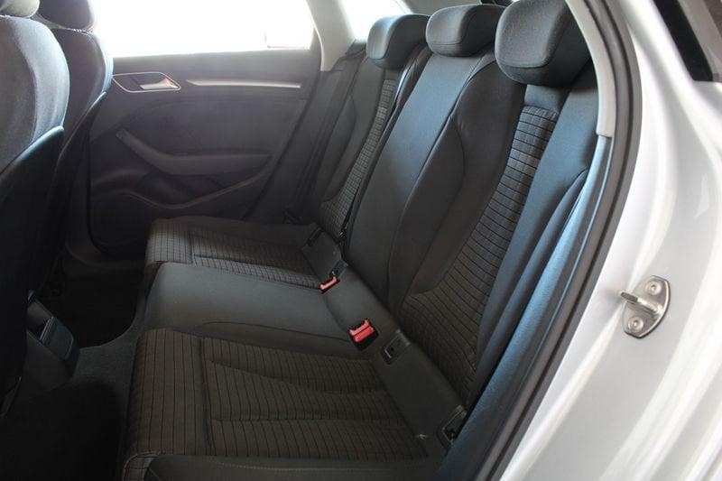 Audi A3 3ª SERIE SPB 1.6 TDI S TRONIC ADMIRED