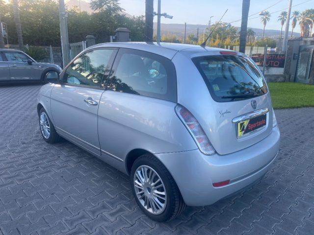 LANCIA Ypsilon 1.2 69 CV New Oro