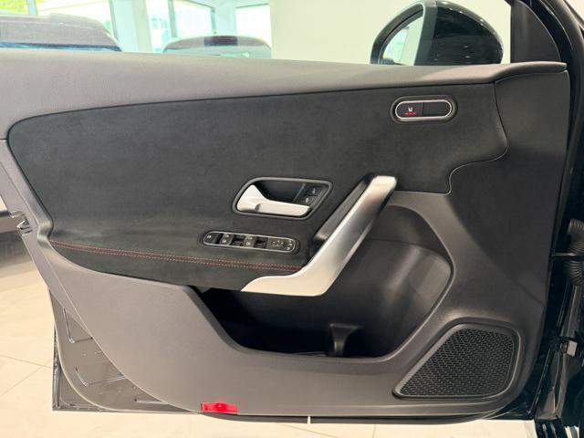 MERCEDES-BENZ A 200 Automatic Premium *LUCI SOFFUSE-SEDILI RISCALDATI*