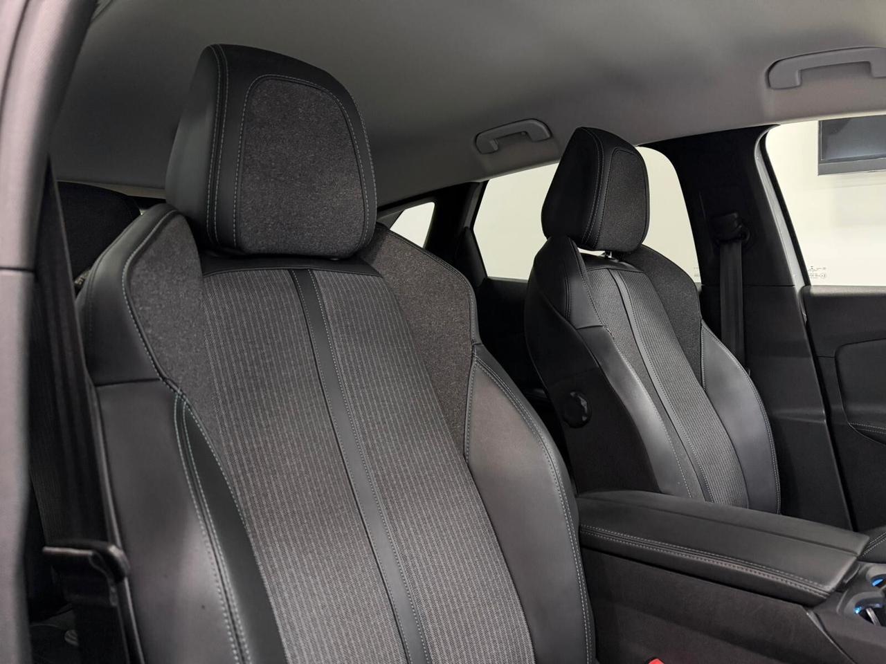 Peugeot 3008 BlueHDi 130 S&S EAT8 Allure