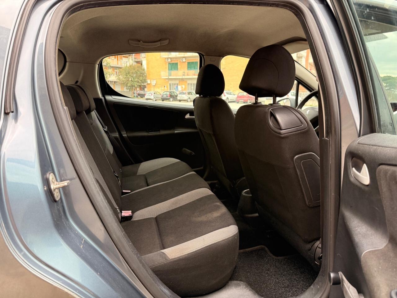 Peugeot 207 Restayling 1.4 HDi 70CV 5p. Energie Full Perfett