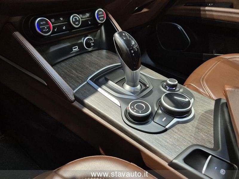 Alfa Romeo Stelvio 2.2 Turbodiesel 210 CV AT8 Q4 Executive