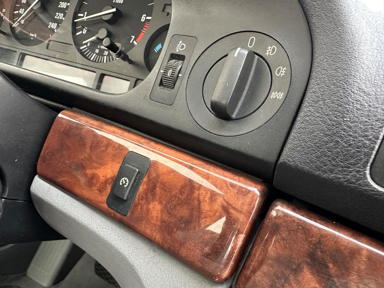 Bmw 520i 24V cat Automatica