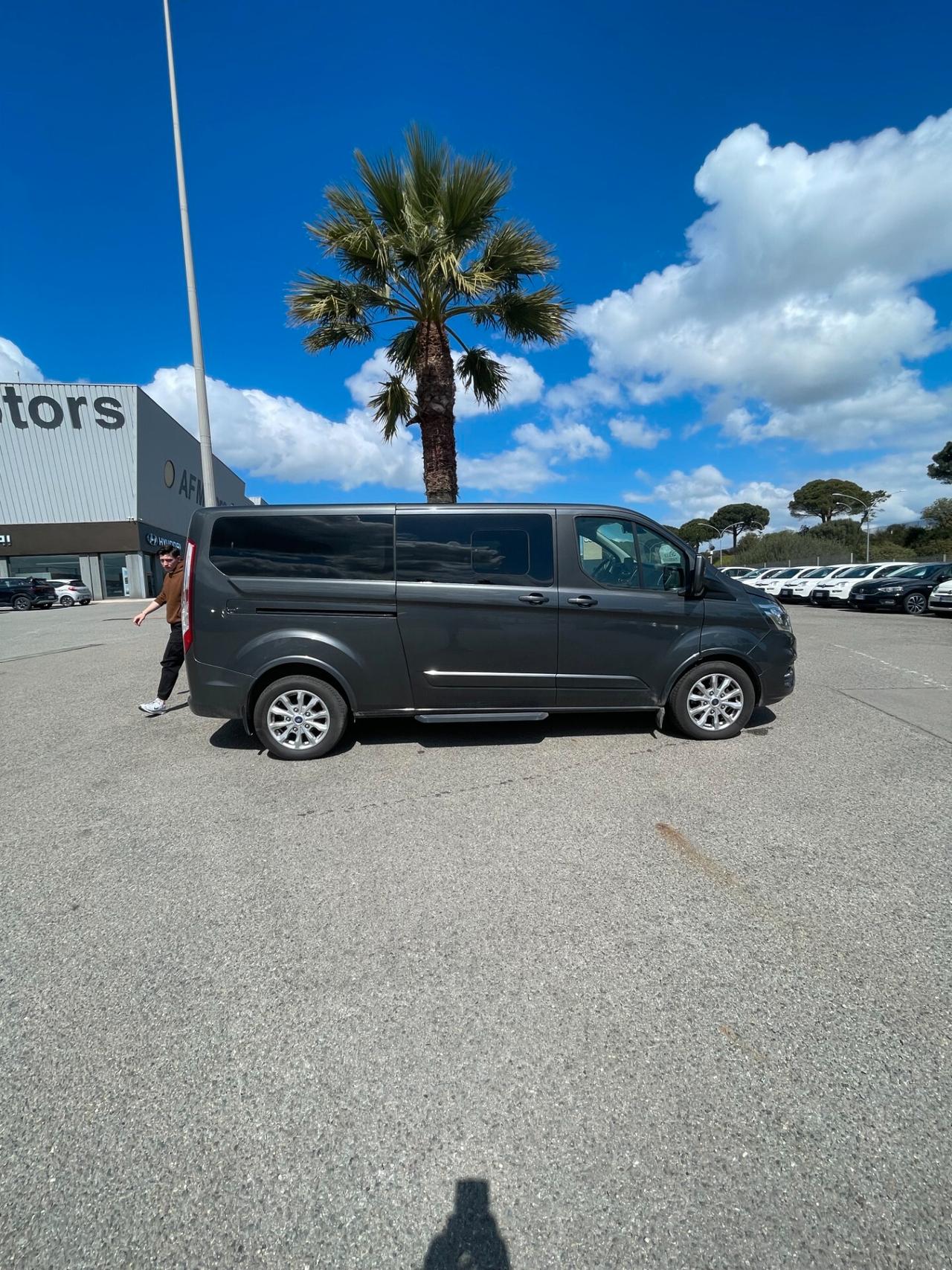 Ford Tourneo Custom 310 2.0 TDCi 170CV PL Titanium