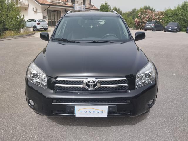 TOYOTA RAV 4 Luxury 2.2 D-CAT