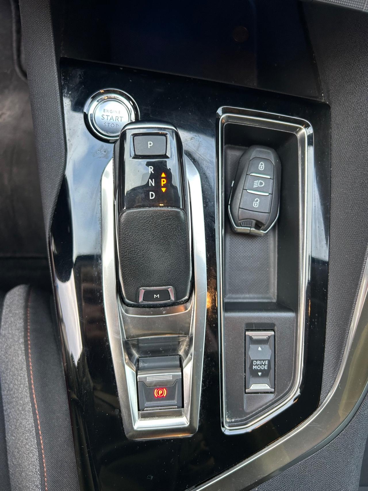 Peugeot 3008 BlueHDi 130 S&S EAT8 - 2021