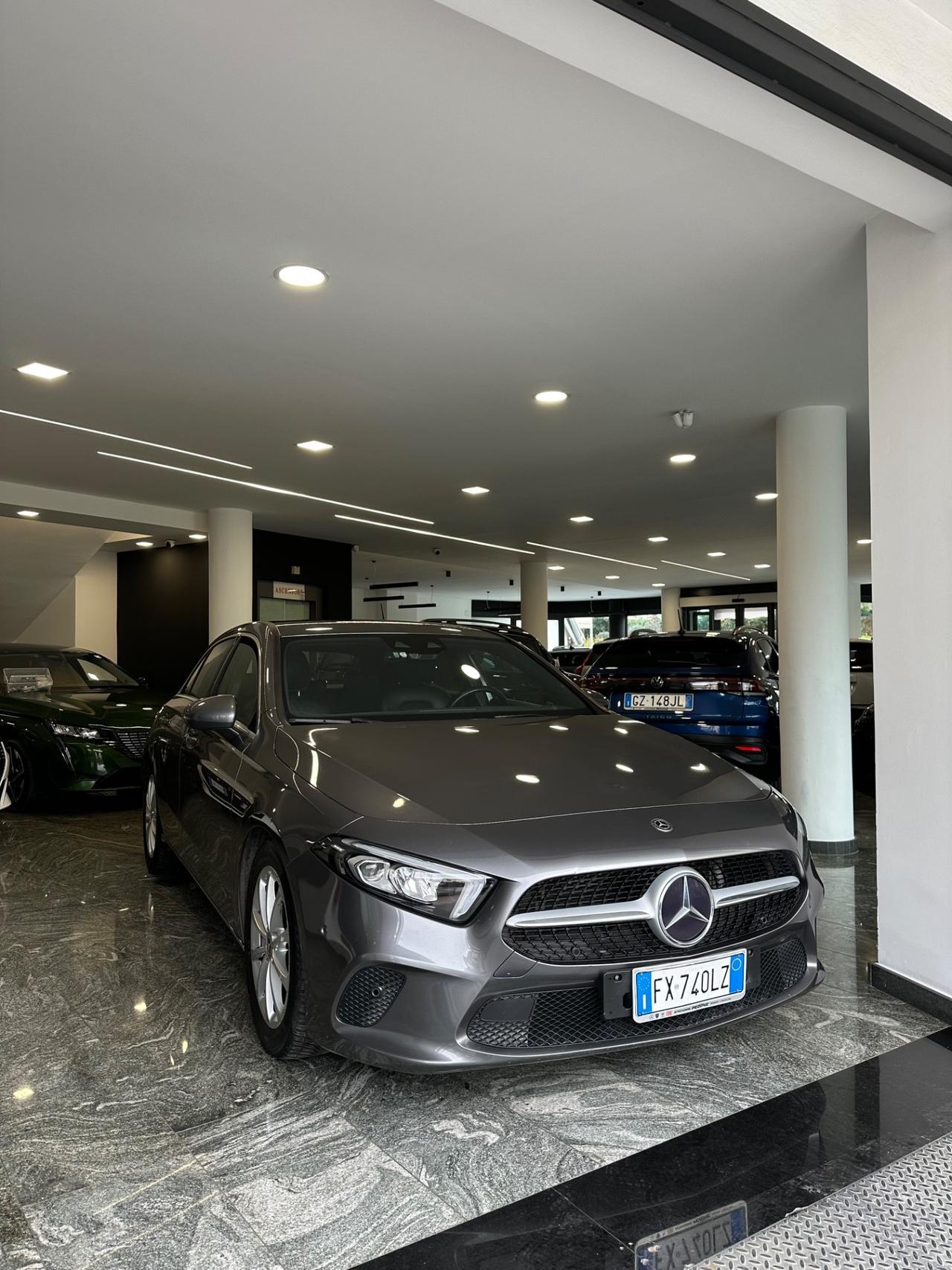 Mercedes-benz A 180 d Business Extra