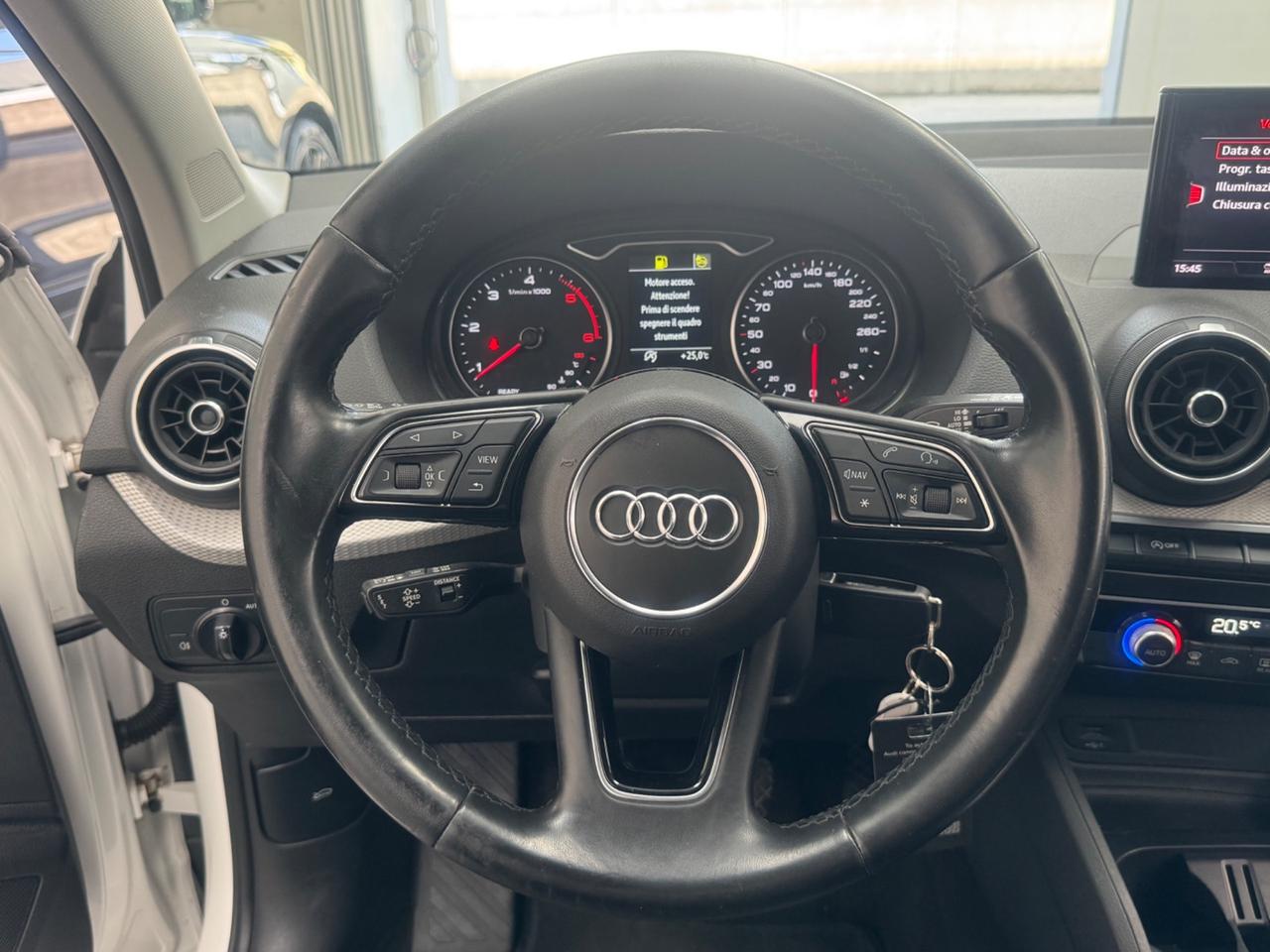 Audi Q2 30 TDI Business