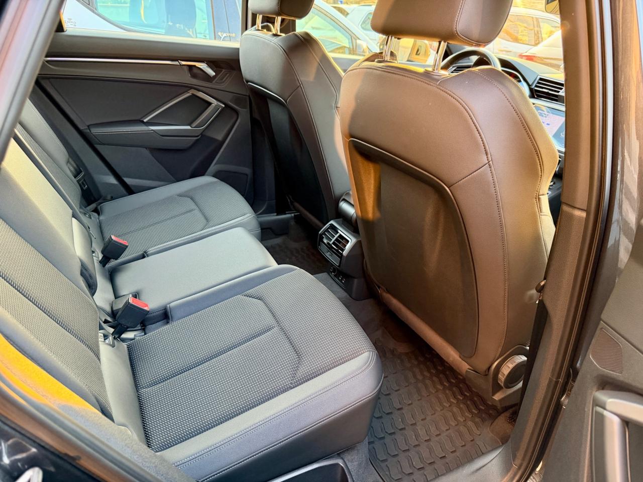 Audi Q3 35 TDI S tronic line edition