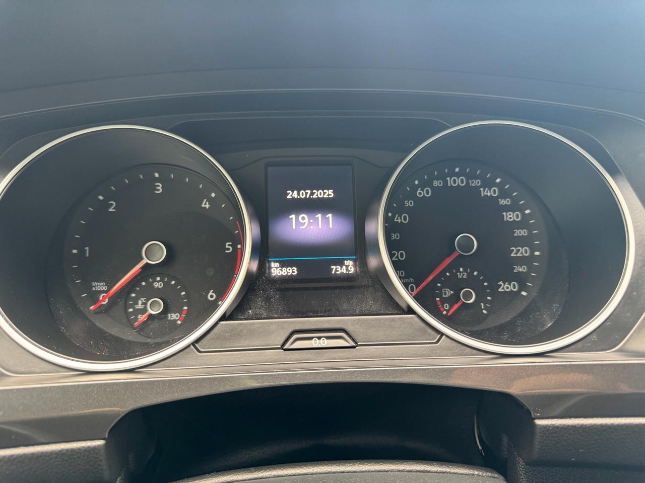 Volkswagen Tiguan 1.6 TDI RLINE