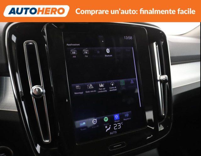 VOLVO XC40 T3 Momentum