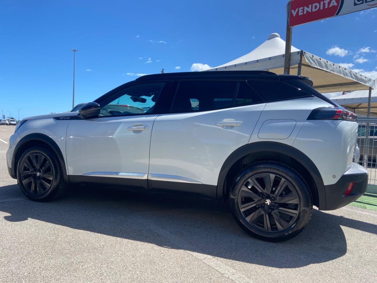 Peugeot 2008 1.5 HDI 130 EAT8 Navi Pack Tetto introvabile