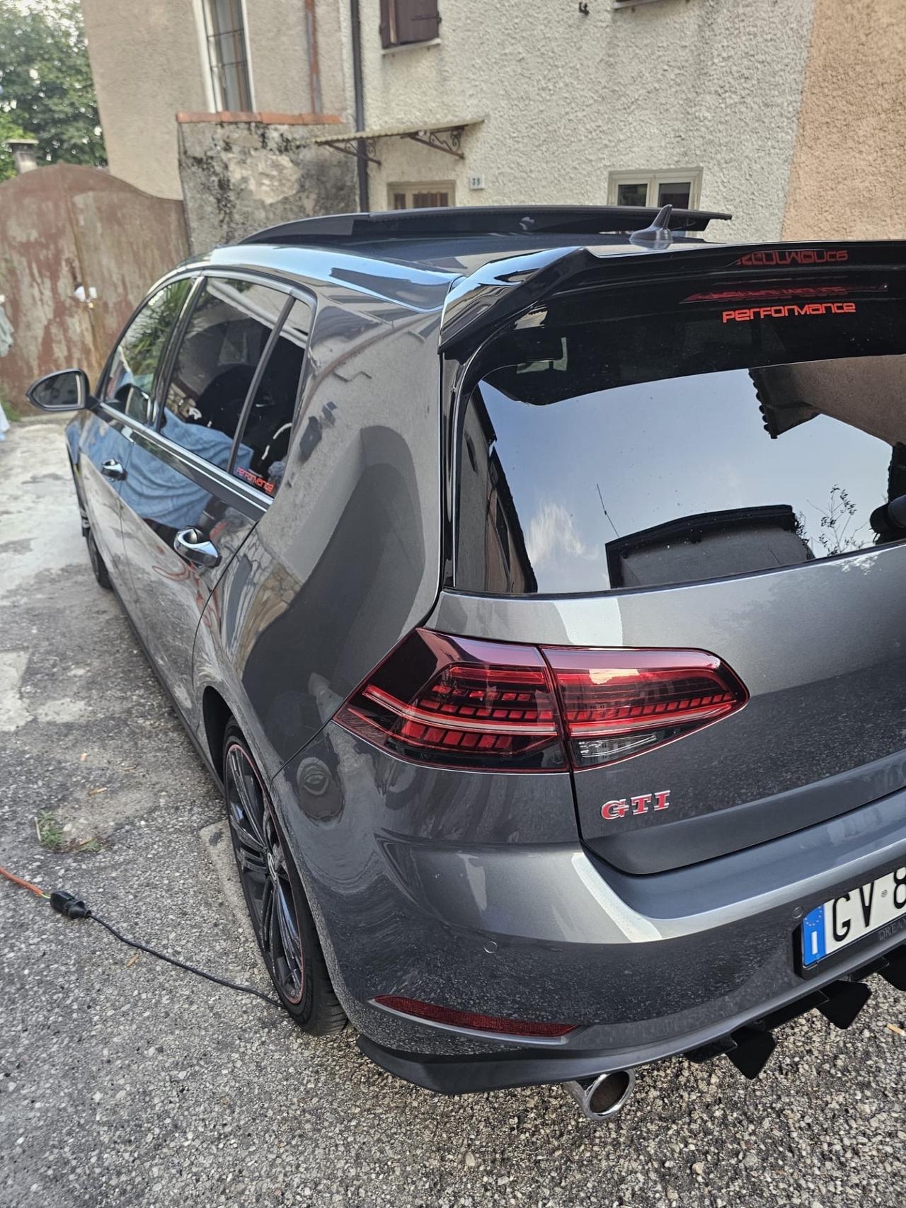 Volkswagen Golf R 2.0 TSI DSG 4MOTION 5p. BMT