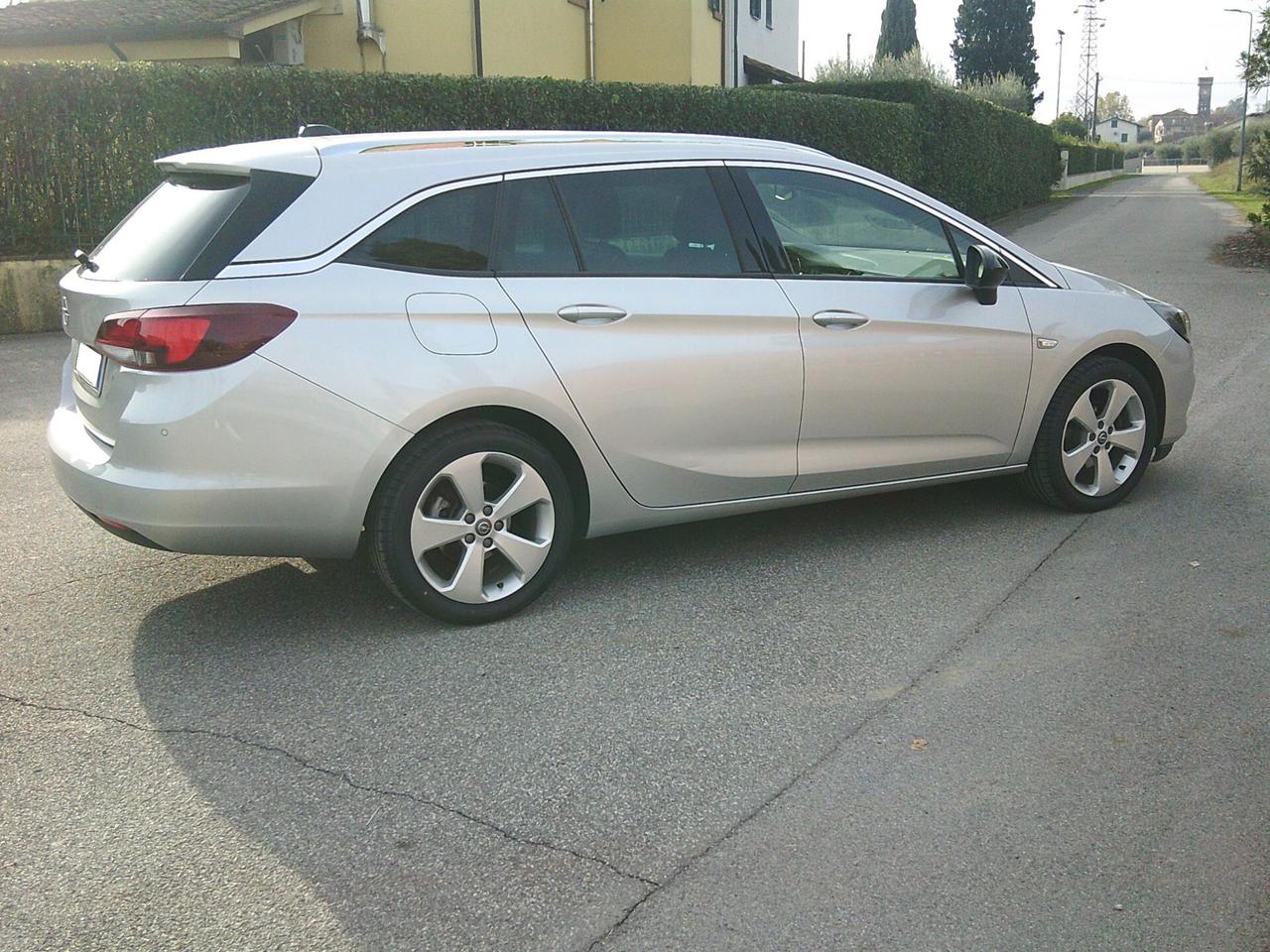 Opel Astra 1.5 CDTI 105 CV S&S Sports Tourer Business Elegance