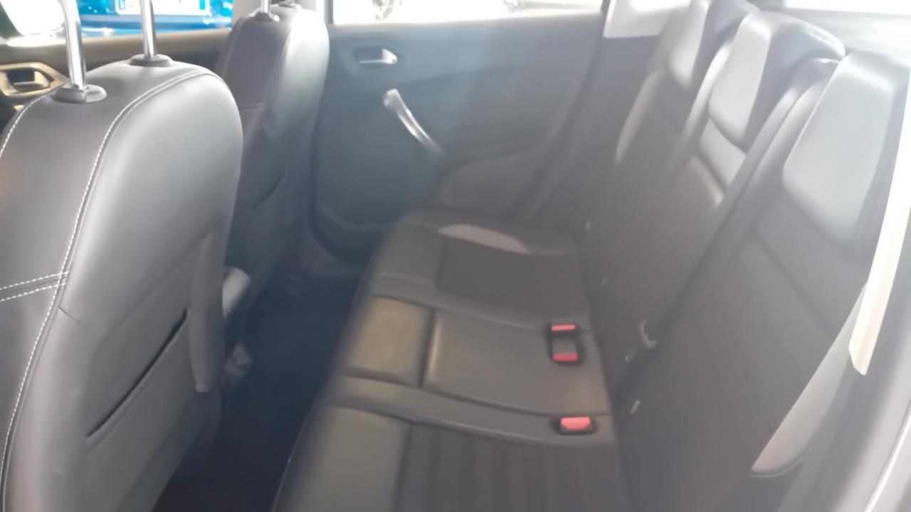 Peugeot 2008 1.6 VTi 120CV Allure