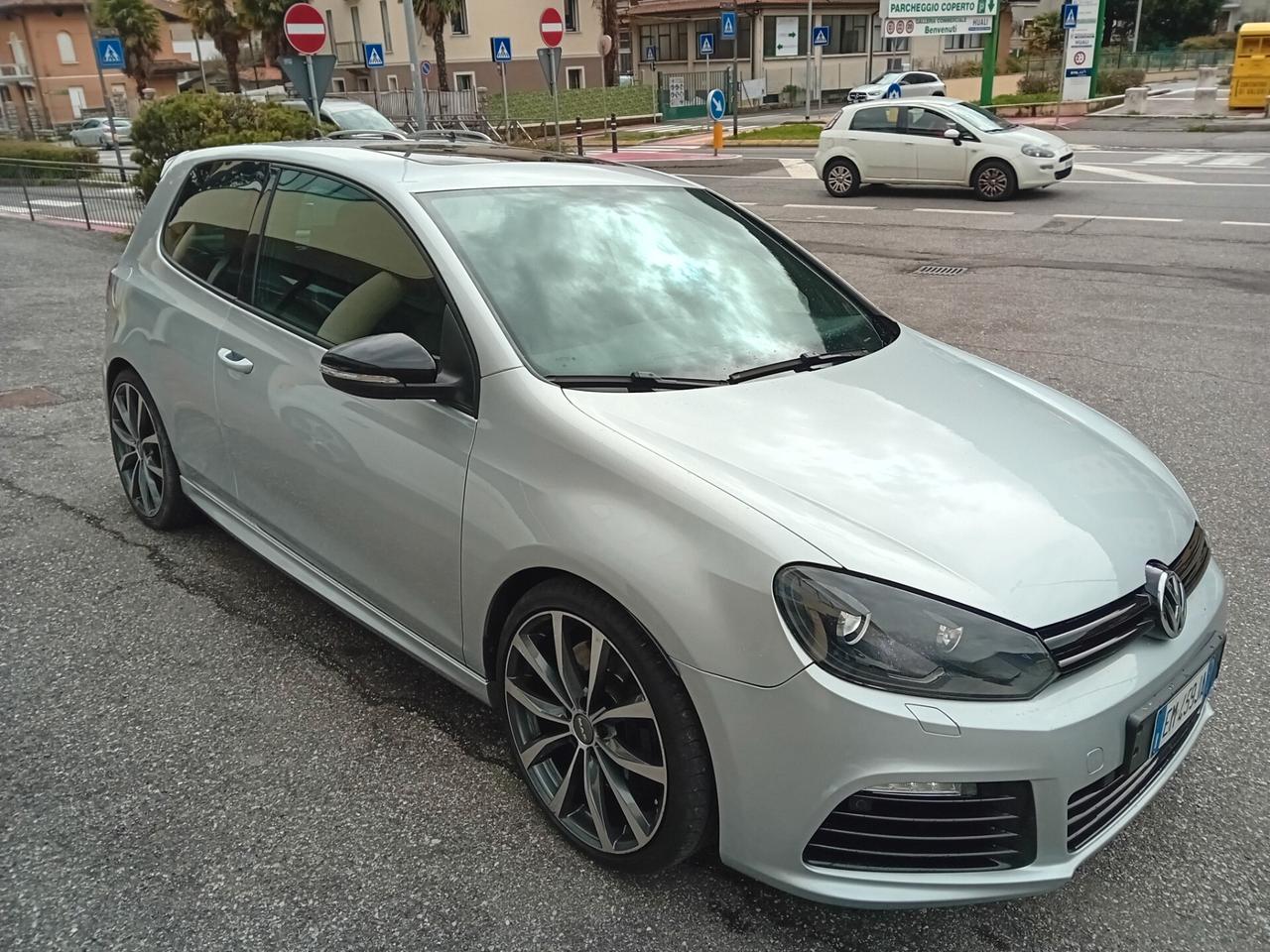 Volkswagen Golf 2.0 R 4 MOTION 3P